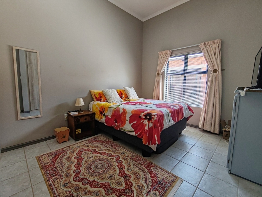 2 Bedroom Property for Sale in Van Der Hoff Park North West